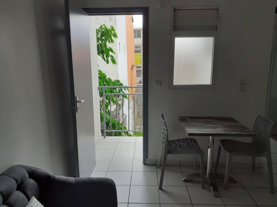 Sejour D'Affaires Ou De Loisirs A Pointe A Pitre Apartment Exterior foto